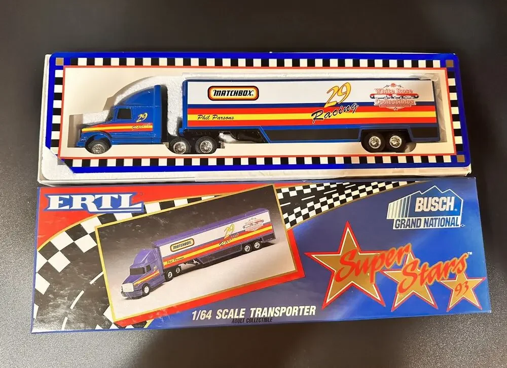 Vintage Ertl 1993 1/64 #29 PHIL PARSONS MATCHBOX Transporter New